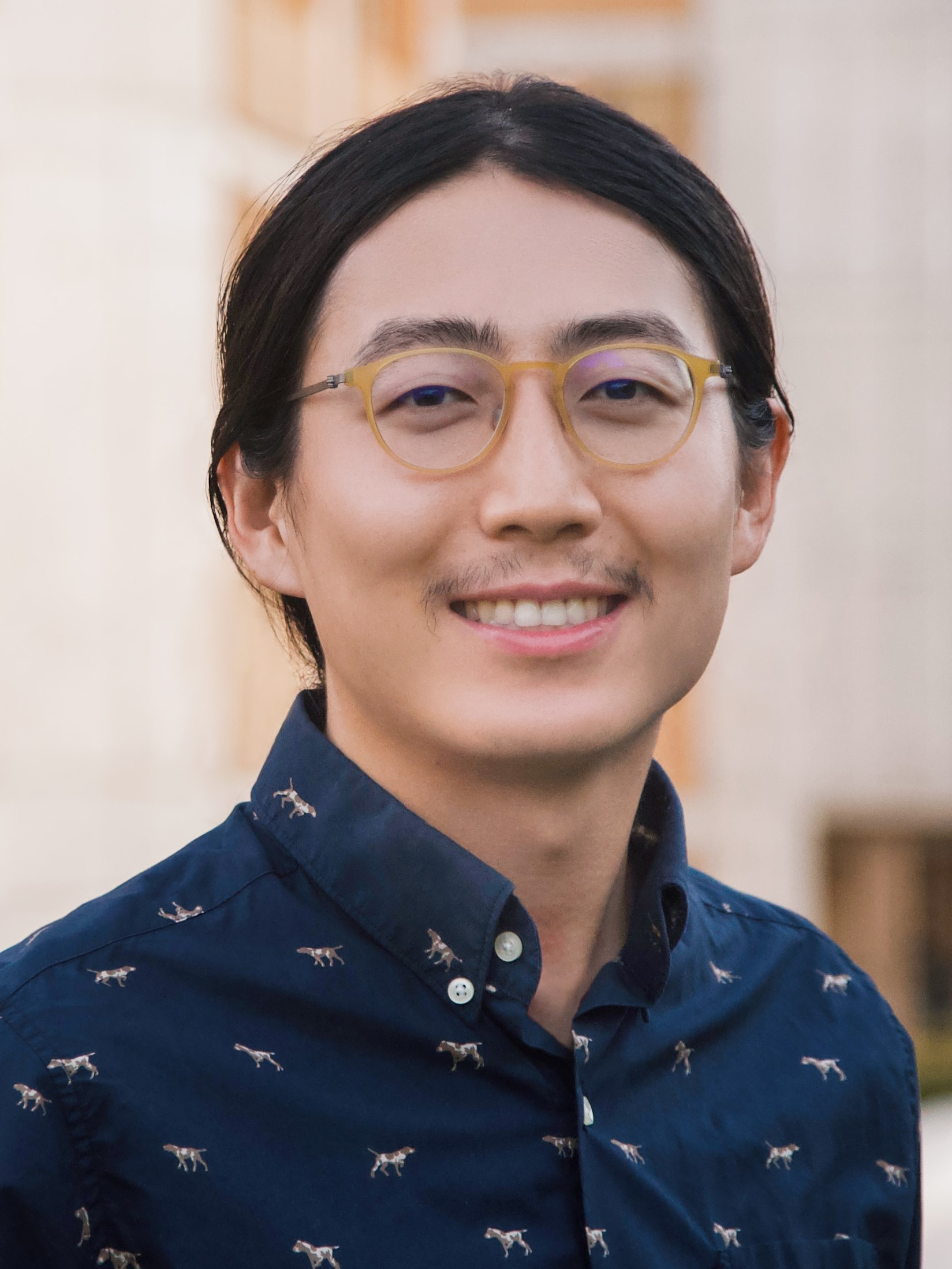 Blair Jia win 2024 Chancellors Dissertation Medal for Bioinformatics and Systems Biology.